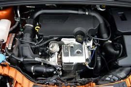 2015款福特福克斯三厢1.0L GTDi手动超能风尚型