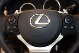 2015款雷克萨斯IS200t领先版