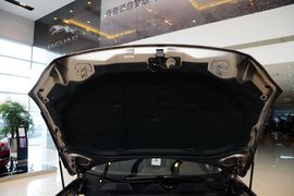 2015款捷豹XJL 2.0T两驱典雅商务版