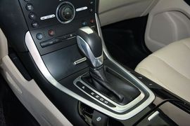 2015款福特锐界2.7T GTDi七座四驱尊锐型
