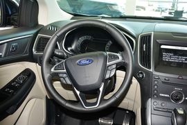 2015款福特锐界2.7T GTDi七座四驱尊锐型