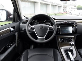 2015款众泰T600 1.5T手动豪华型