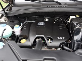 2015款众泰T600 1.5T手动旗舰型到店实拍