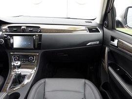 2015款众泰T600 1.5T手动旗舰型