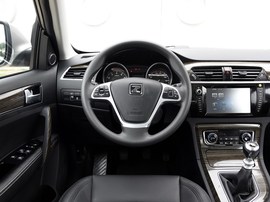 2015款众泰T600 1.5T手动旗舰型