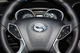 2015款广汽传祺GS5速博2.0L手自一体舒适版