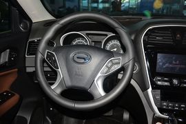 2015款传祺GS5速博 2.0L手自一体豪华导航版