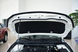 2016款马自达3Axela昂克赛拉三厢2.0L自动运动型