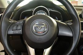 2016款马自达3Axela昂克赛拉三厢2.0L自动运动型