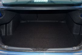 2015款大众凌渡330TSI DSG舒适版