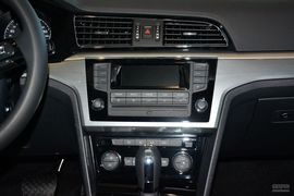 2015款大众凌渡330TSI DSG舒适版