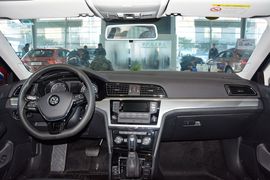 2015款大众凌渡330TSI DSG舒适版