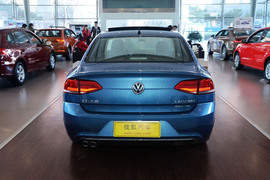 2015款大众凌渡330TSI DSG舒适版