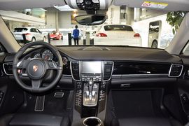 2014款保时捷Panamera 3.0T