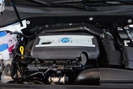 2015款大众帕萨特1.8TSI DSG尊荣版
