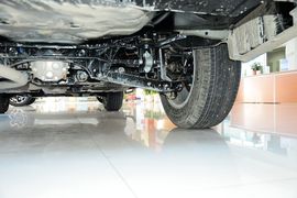 2016款斯巴鲁傲虎2.5i豪华导航版