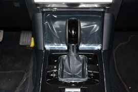 2016款斯巴鲁傲虎2.5i豪华导航版