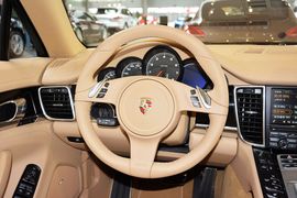2014款保时捷Panamera 4 3.0T