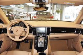 2014款保时捷Panamera 4 3.0T