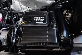 2015款奥迪Q3 30TFSI进取型