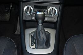 2015款奥迪Q3 30TFSI进取型