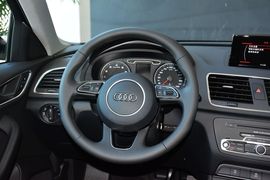 2015款奥迪Q3 30TFSI进取型