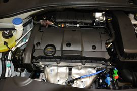 2014款标致301 1.6L自动豪华版