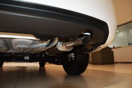 2014款标致301 1.6L自动豪华版