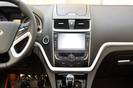 2015款吉利帝豪RS 1.5L手动向上版