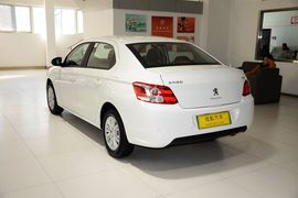 2014款标致301 1.6L自动豪华版