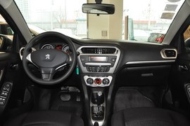 2014款标致301 1.6L自动豪华版