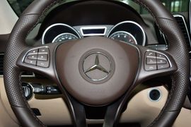 2015款奔驰GLE400 4MATIC