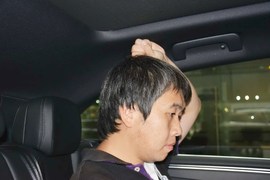 后排头部空间