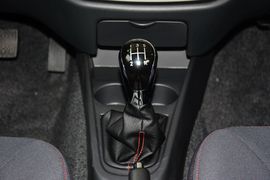 2014款吉利金刚1.5L手动进取型