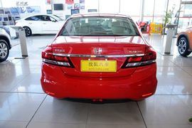 2016款本田思域1.8L自动舒适版