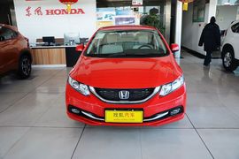 2016款本田思域1.8L自动舒适版