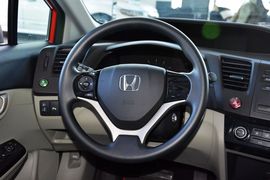 2016款本田思域1.8L自动舒适版