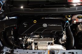 2016款别克威朗GS 20T双离合纵情运动型