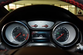 2016款别克威朗GS 20T双离合纵情运动型