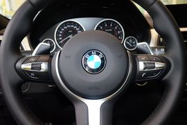 2016款宝马328i M运动型