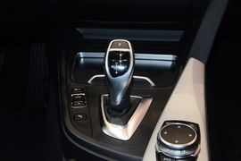 2016款宝马328i M运动型