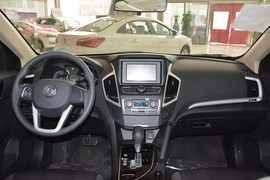 2015款东风风神AX7 2.0L自动智悦型