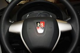 2015款荣威350 1.5L自动豪华天窗版