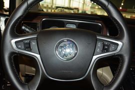 2014款别克GL8 3.0L GT豪华商务豪雅版