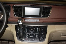2014款别克GL8 3.0L GT豪华商务豪雅版