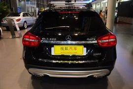 2015款奔驰GLA220 4MATIC时尚型
