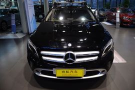 2015款奔驰GLA220 4MATIC时尚型