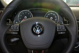 2016款大众途锐3.0TSI R-Line