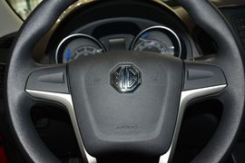 2015款MG名爵锐行1.4TGI自动精英版