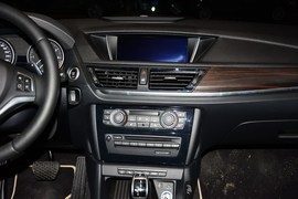 2014款宝马X1 xDrive20i X设计套装